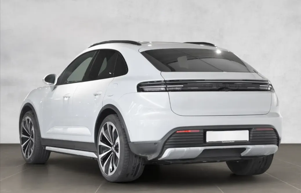 بورش ماكان 2025